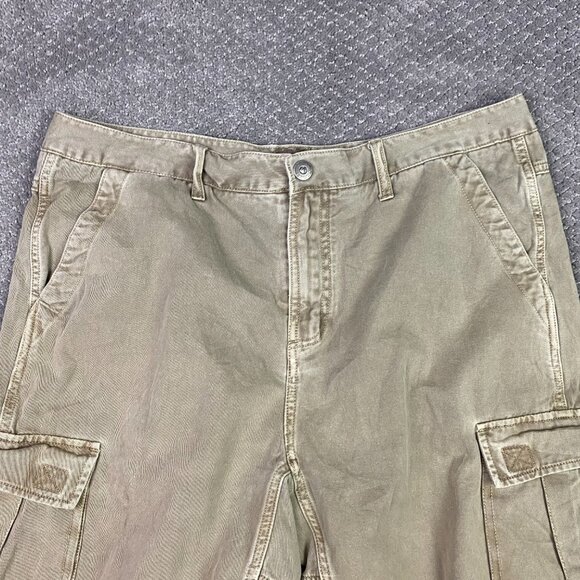 Gramicci Cargo Shorts Men's 36 Khaki Artisan Wash 12" - Picture 2 of 12